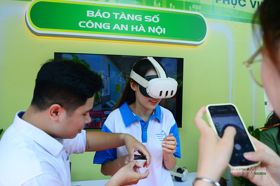 Một ngày trải nghiệm 'Tổ quốc bình yên' giữa lòng Thủ đô- Ảnh 3. Một ngày trải nghiệm 'Tổ quốc bình yên' giữa lòng Thủ đô- Ảnh 3.