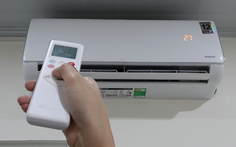 Thợ sửa điều hòa vạch trần chiêu 'móc túi' khách hàng: Bơm gas, thay tụ điện, báo tăng chi phí- Ảnh 3. Giải pháp giúp điều hòa tiết kiệm tới 30% điện năng trong ngày nắng nóng