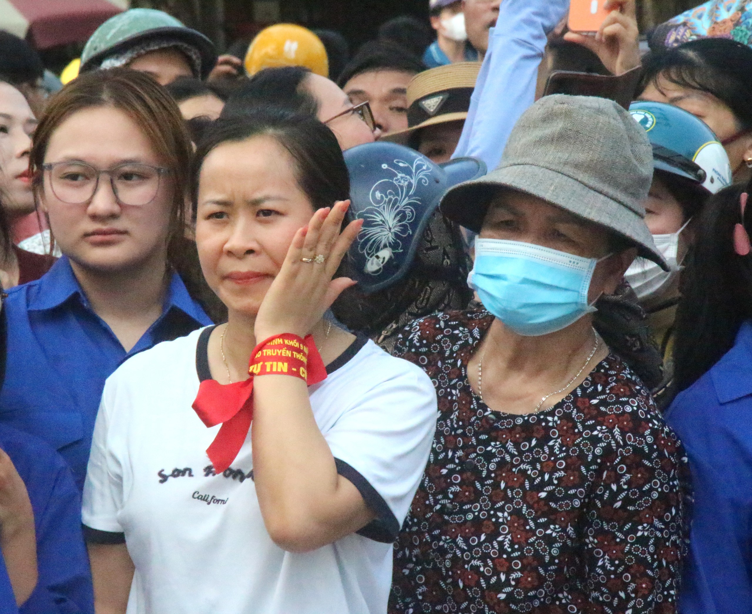 Thí sinh Hải Phòng 'thở phào' sau môn thi đầu tiên vào lớp 10- Ảnh 8.