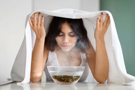 5 tác dụng của việc xông hơi ngải cứu cho da mặt- Ảnh 2.