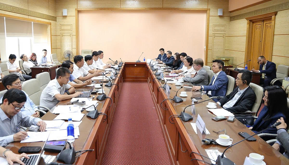 Bộ Y tế và đoàn doanh nghiệp Hoa Kỳ trao đổi, thúc đẩy quan hệ hợp tác, đầu tư về y tế - Ảnh 9.