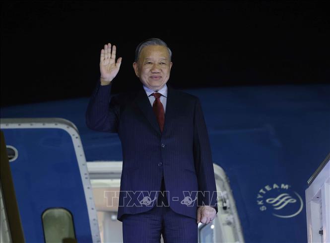 Tổng Bí thư, Chủ tịch nước Tô Lâm bắt đầu thăm cấp Nhà nước Cộng hòa xã hội chủ nghĩa dân chủ Sri Lanka- Ảnh 1.