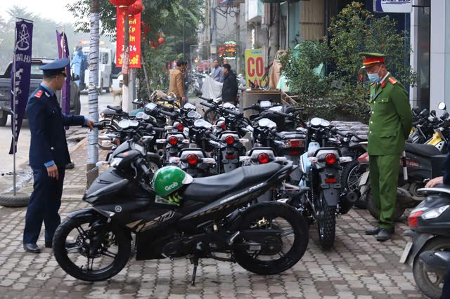Hà Nội dự kiến tăng mạnh phí dùng vỉa hè để trông xe- Ảnh 2.