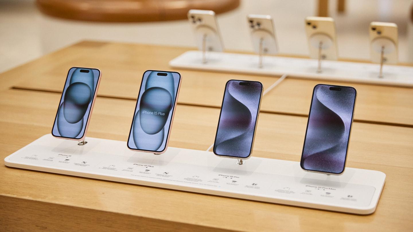 Người dùng phổ thông đang quay lại chọn iPhone 15 thường thay vì flagship đắt tiền- Ảnh 1. Người dùng phổ thông đang quay lại chọn iPhone 15 thường thay vì flagship đắt tiền- Ảnh 1.
