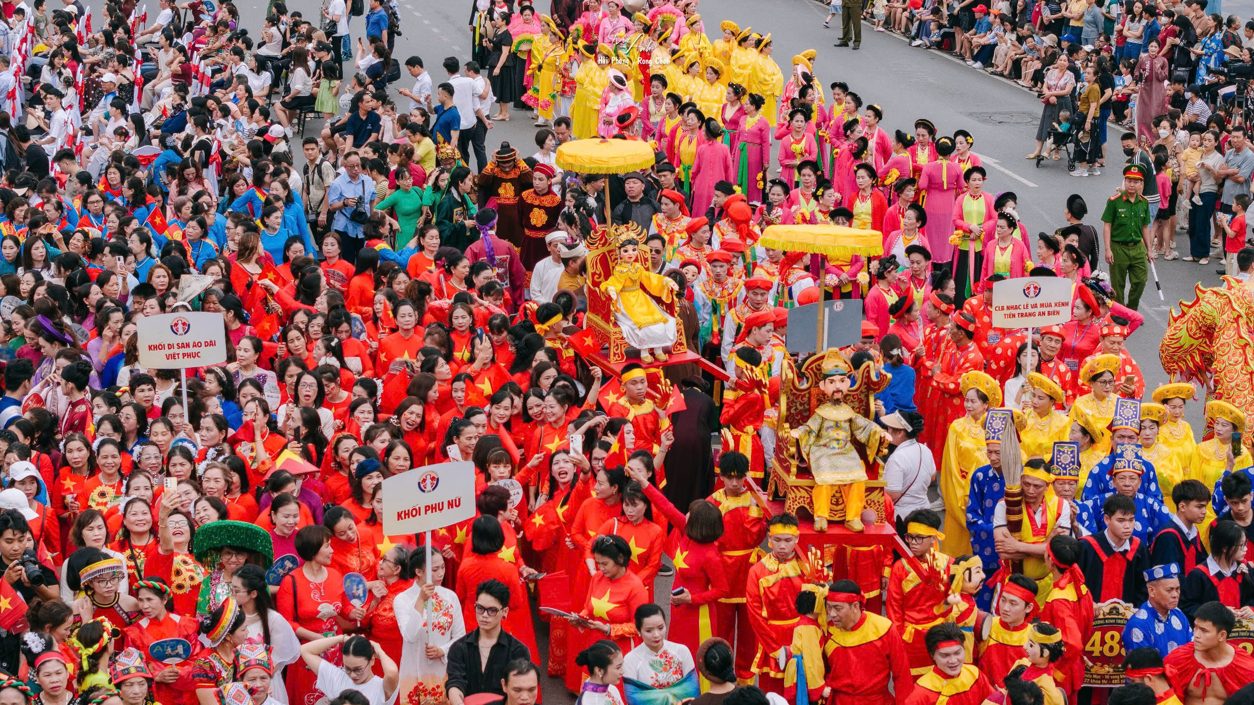 Lễ hội Hoa Phượng Đỏ - Hải Phòng 2026: Hàng nghìn nghệ sĩ, nghệ nhân biểu diễn nghệ thuật đường phố- Ảnh 1. Lễ hội Hoa Phượng Đỏ - Hải Phòng 2026: Hàng nghìn nghệ sĩ, nghệ nhân biểu diễn nghệ thuật đường phố- Ảnh 1.