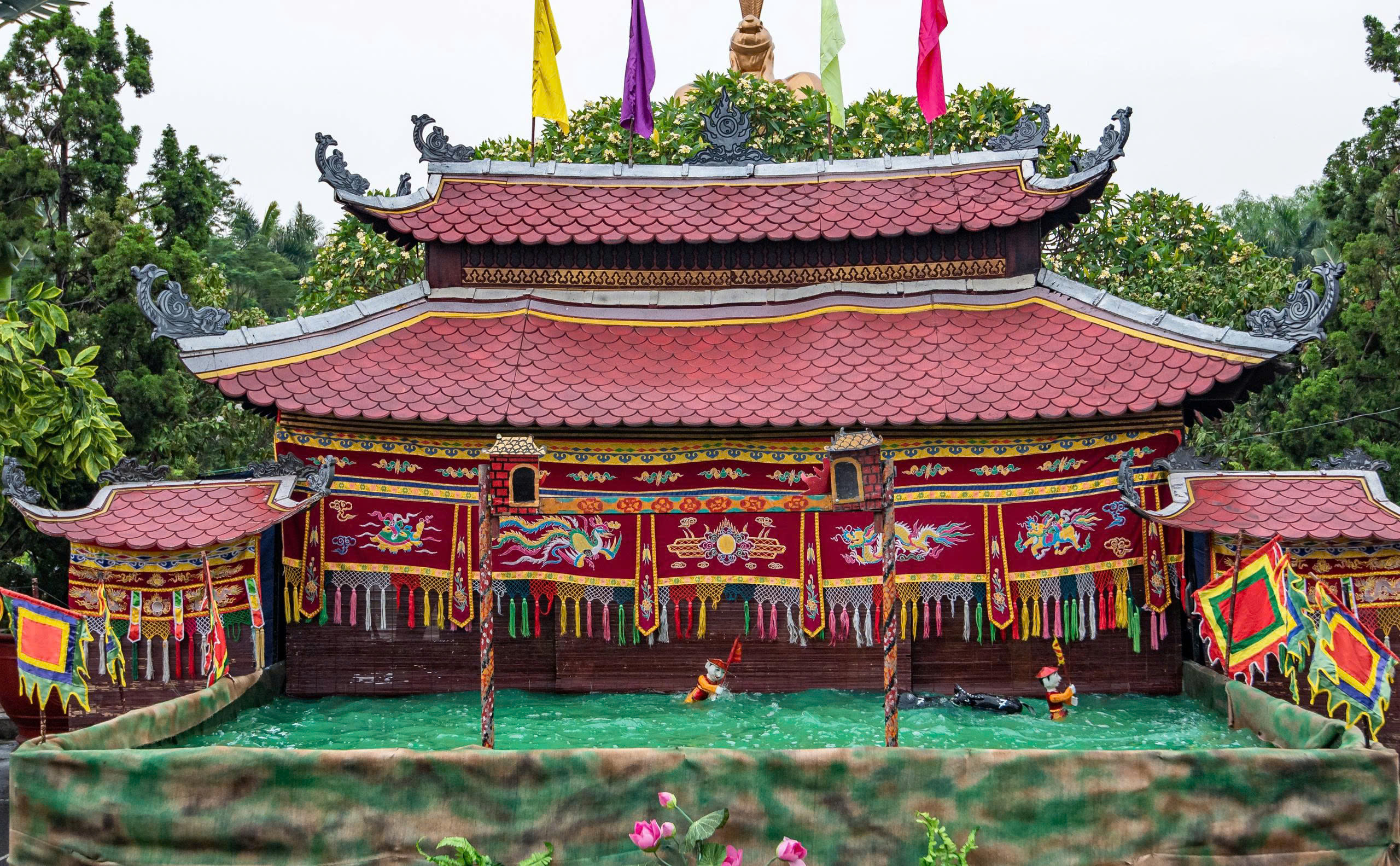 Lễ hội Hoa Phượng Đỏ - Hải Phòng 2026: Hàng nghìn nghệ sĩ, nghệ nhân biểu diễn nghệ thuật đường phố- Ảnh 9. Lễ hội Hoa Phượng Đỏ - Hải Phòng 2026: Hàng nghìn nghệ sĩ, nghệ nhân biểu diễn nghệ thuật đường phố- Ảnh 9.