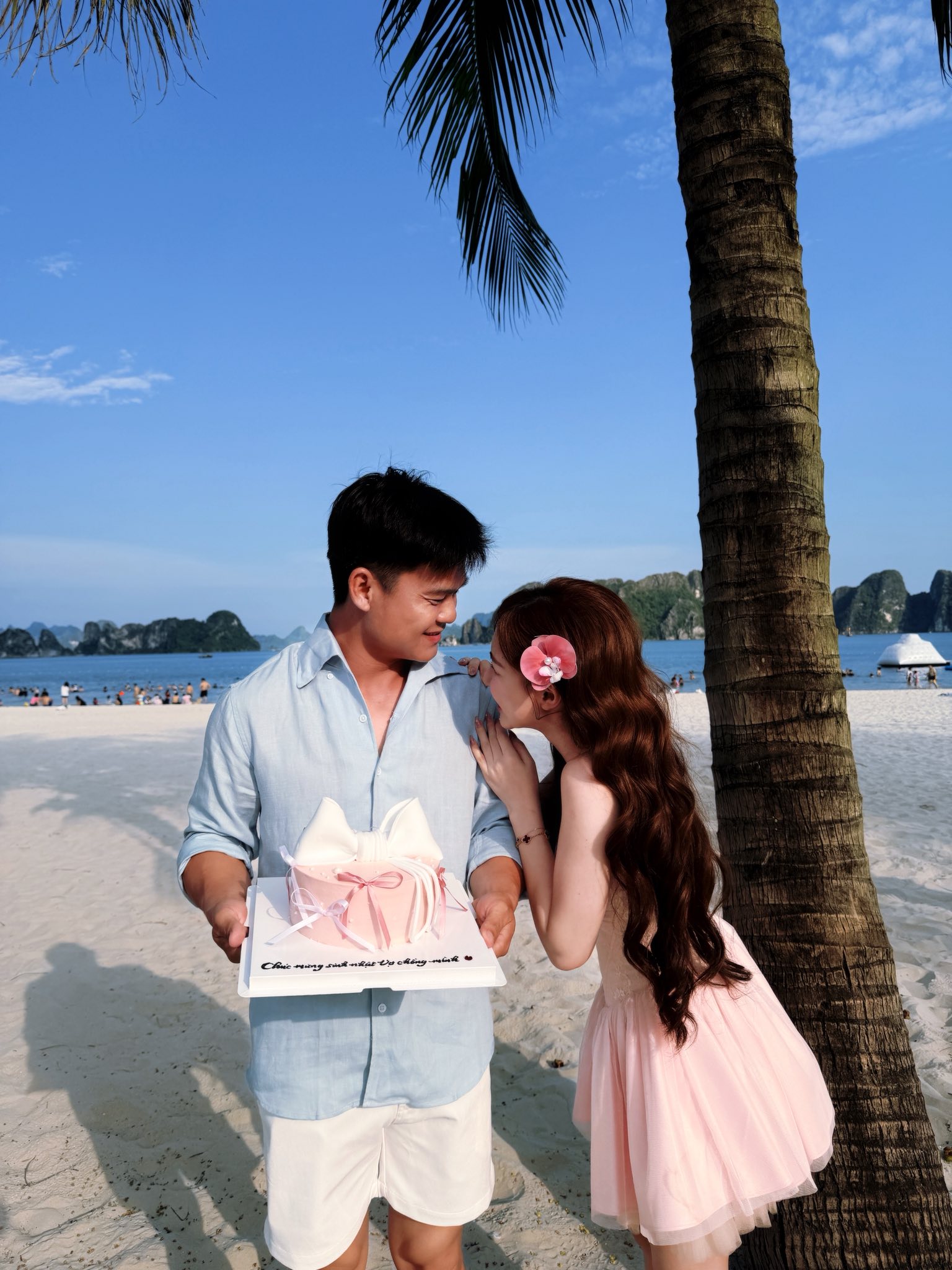 Nhân sinh nhật chồng Đại úy, Hòa Minzy nhắn nhủ: 'Anh hãy yên tâm công tác, em và con luôn ở phía sau là hậu phương'- Ảnh 5.