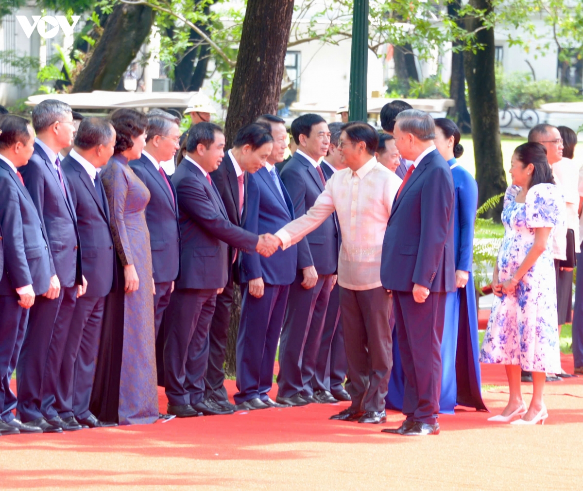 Lễ đón trọng thể Tổng Bí thư, Chủ tịch nước Tô Lâm thăm cấp Nhà nước Philippines- Ảnh 6. Lễ đón trọng thể Tổng Bí thư, Chủ tịch nước Tô Lâm thăm cấp Nhà nước Philippines- Ảnh 6.