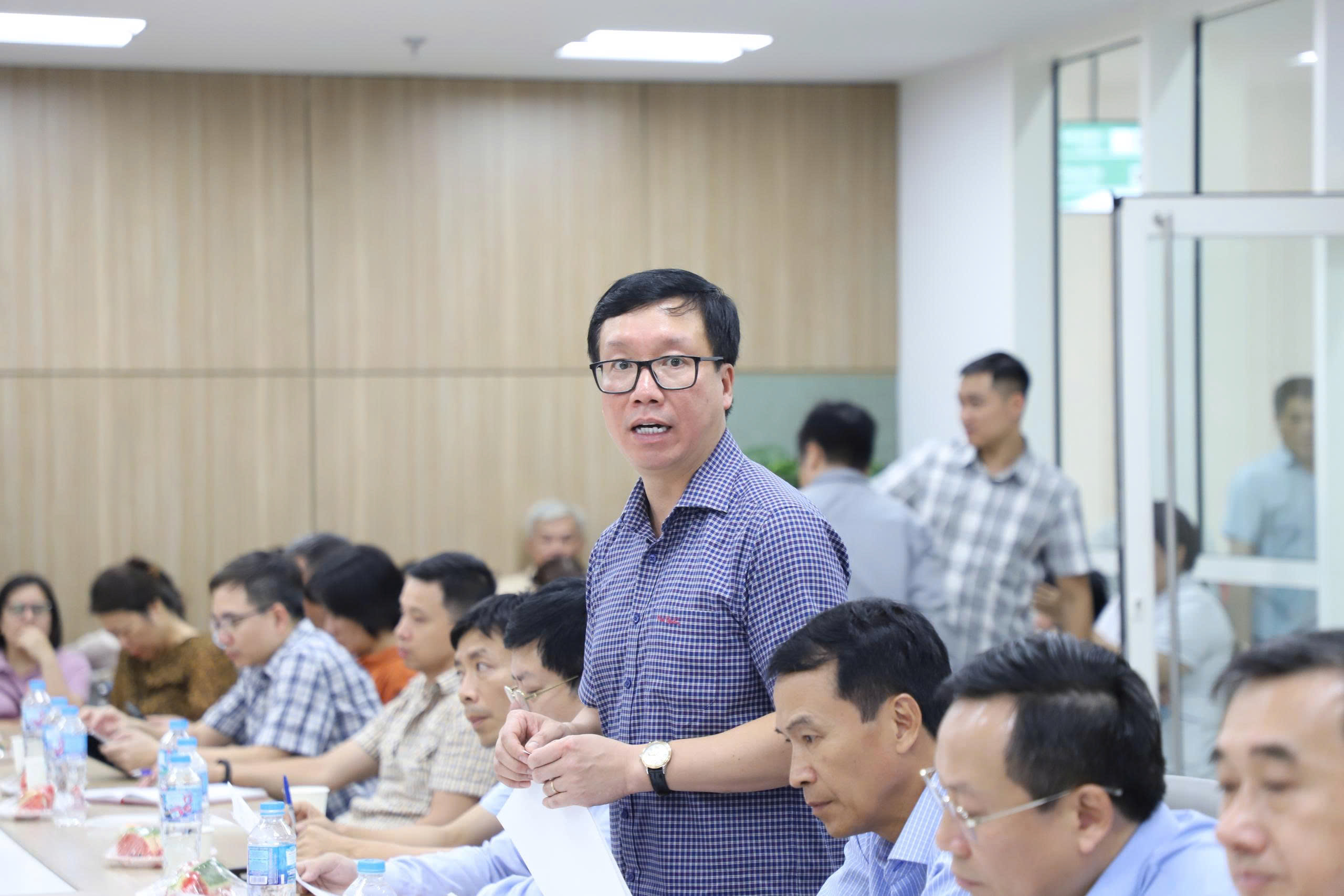 Bộ trưởng Đào Hồng Lan: Quyết tâm đưa Cơ sở 2 Bệnh viện Bạch Mai vào hoạt động trong cuối tháng 6- Ảnh 3. Bộ trưởng Đào Hồng Lan: Quyết tâm đưa Cơ sở 2 Bệnh viện Bạch Mai vào hoạt động trong cuối tháng 6- Ảnh 3.