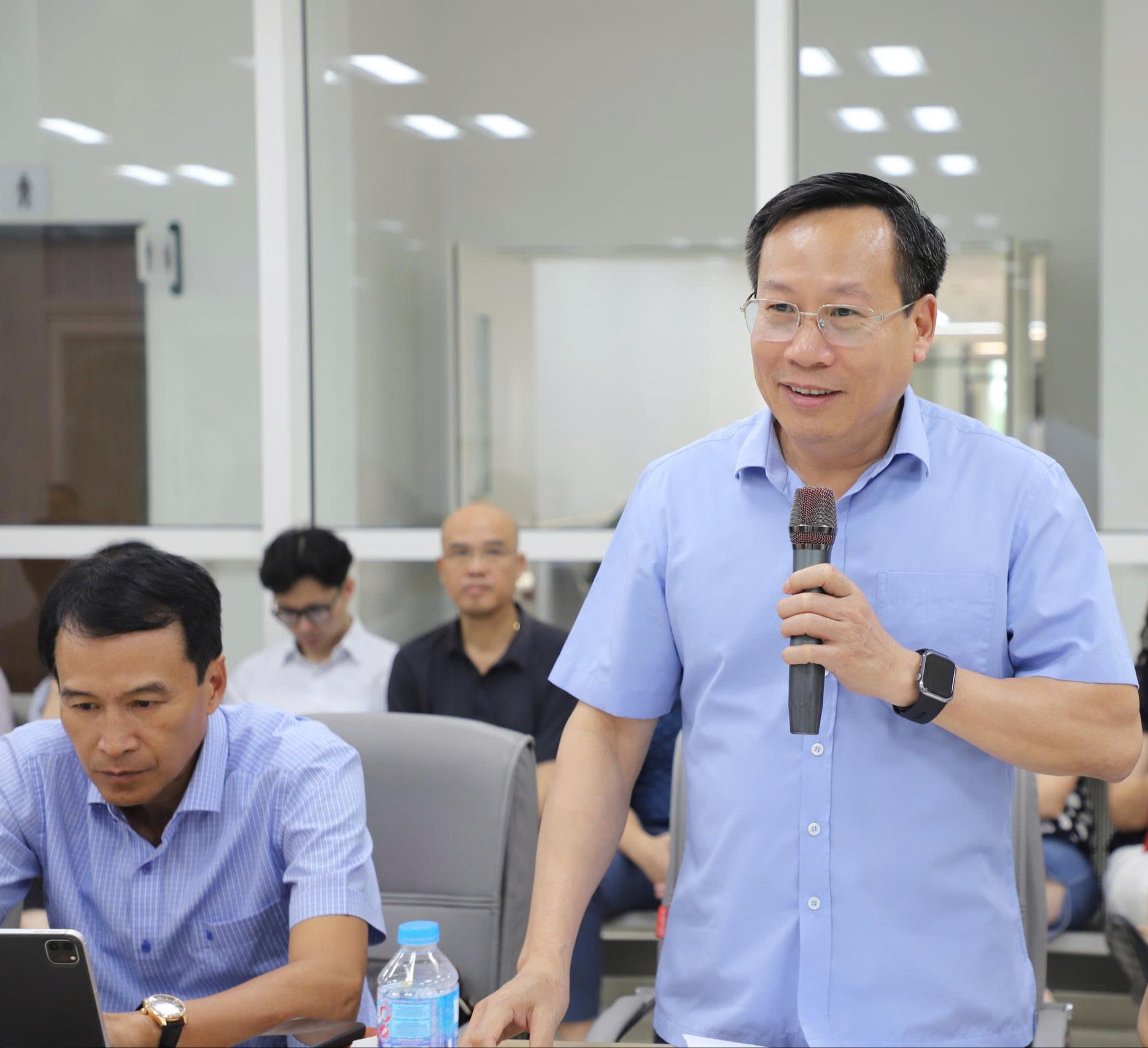 Gallery - Bộ trưởng Đào Hồng Lan: Quyết tâm đưa Cơ sở 2 Bệnh viện Bạch Mai vào hoạt động trong cuối tháng 6 - image 6