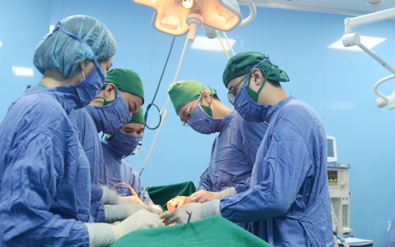 Ngừng tim khi chơi thể thao, người đàn ông 42 tuổi hồi phục kỳ diệu- Ảnh 3. Ngừng tim khi chơi thể thao, người đàn ông 42 tuổi hồi phục kỳ diệu- Ảnh 3.