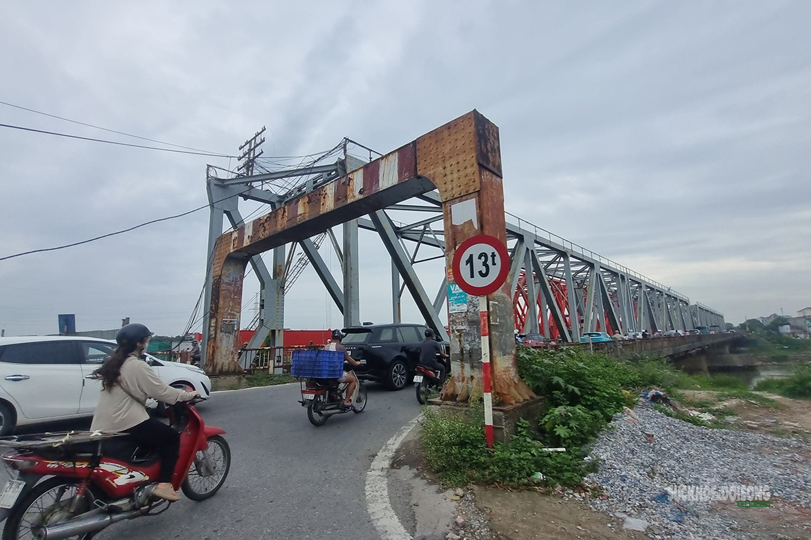 Cầu Đuống cũ trước ngày tháo dỡ - Ảnh 1.