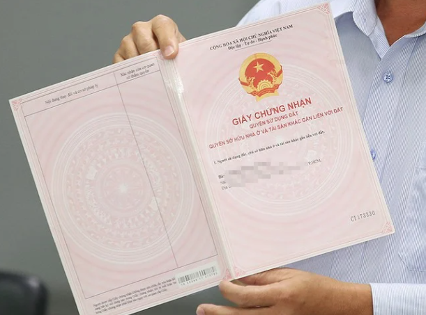 Những quy định cần biết khi cha mẹ muốn sang tên sổ đỏ cho con năm 2026- Ảnh 1.