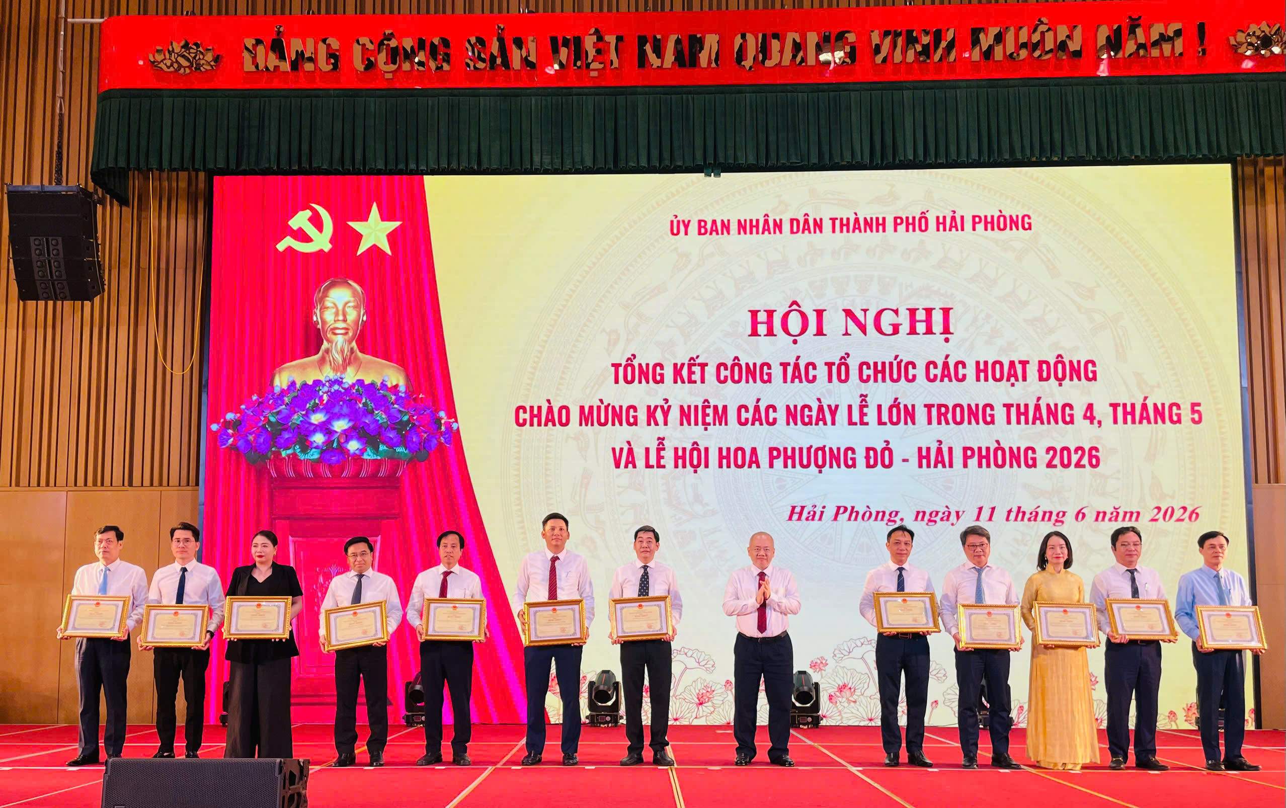 Xây dựng Lễ hội Hoa Phượng Đỏ Hải Phòng thành thương hiệu quốc gia, hướng tới tầm vóc quốc tế - Ảnh 3. Xây dựng Lễ hội Hoa Phượng Đỏ Hải Phòng thành thương hiệu quốc gia, hướng tới tầm vóc quốc tế - Ảnh 3.