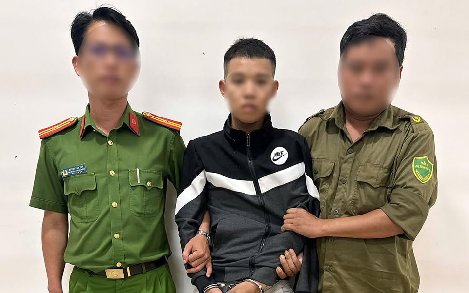 Mặc áo phật tử, 2 người mạo danh nhà chùa để bán nhang, kêu gọi quyên góp- Ảnh 2. Mặc áo phật tử, 2 người mạo danh nhà chùa để bán nhang, kêu gọi quyên góp- Ảnh 2.