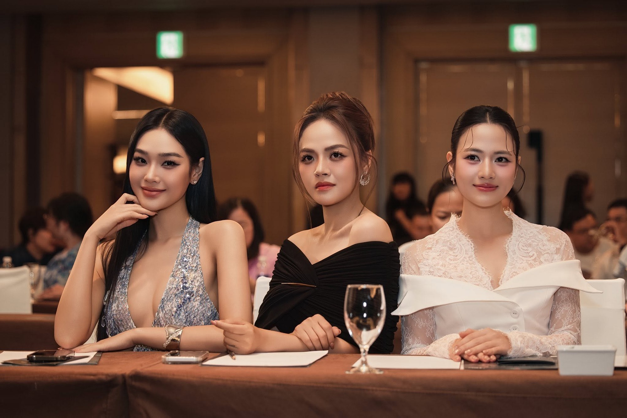 Thu Quỳnh 'đọ sắc' cùng Việt Hoa, Cù Thị Trà- Ảnh 7.