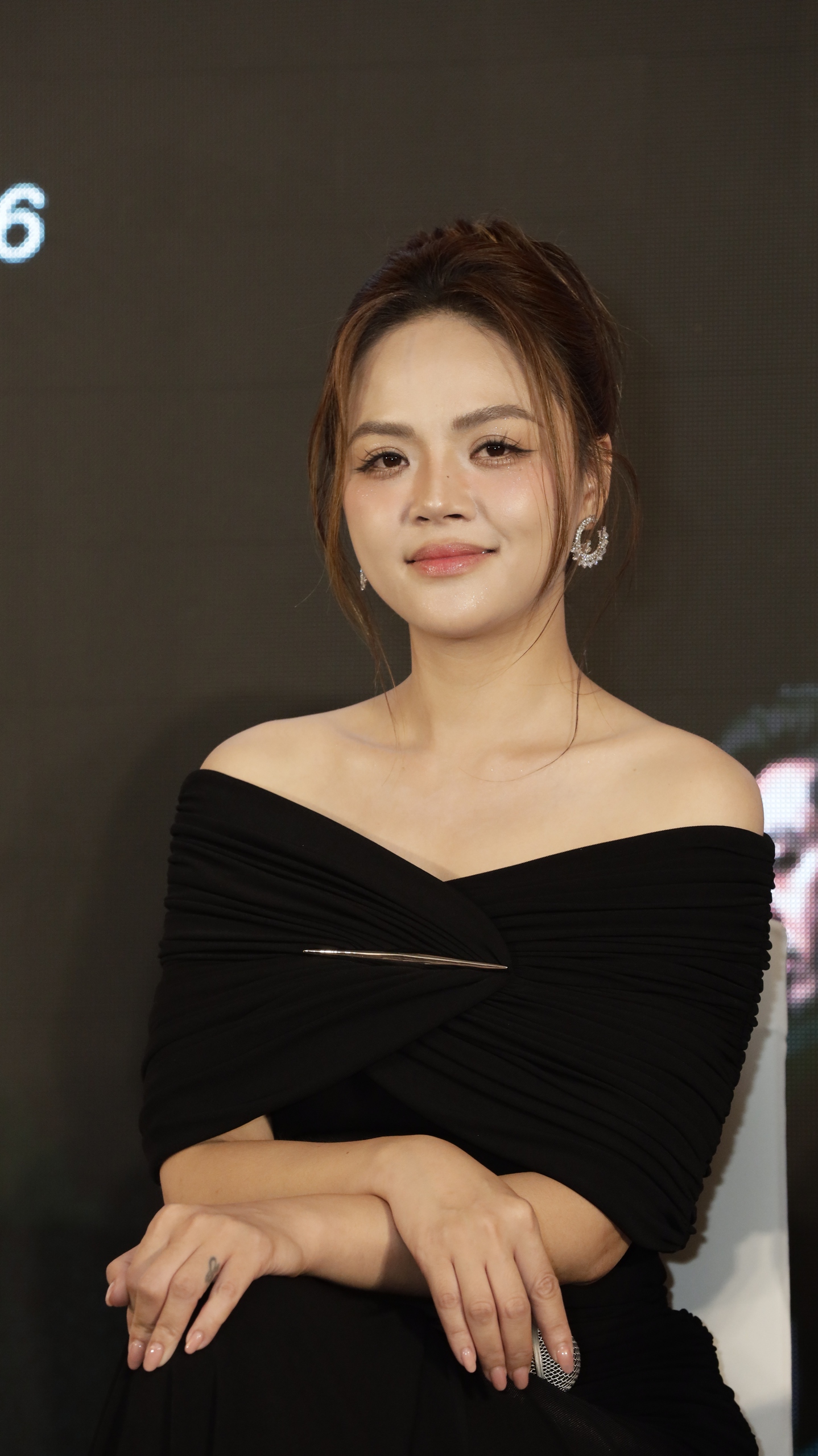 Thu Quỳnh 'đọ sắc' cùng Việt Hoa, Cù Thị Trà- Ảnh 3.