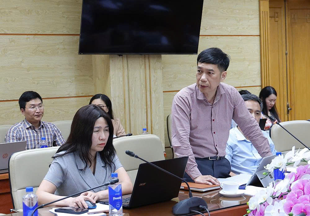 Gallery - Bộ trưởng Đào Hồng Lan: Tập trung nguồn lực, bảo đảm tiến độ rà soát hệ thống văn bản quy phạm pháp luật về y tế