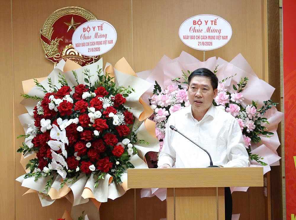 Lãnh đạo Bộ Y tế gặp mặt, chúc mừng các cơ quan báo chí, truyền thông của ngành nhân Kỷ niệm 101 năm Ngày Báo chí cách mạng Việt Nam
- Ảnh 3. Lãnh đạo Bộ Y tế gặp mặt, chúc mừng các cơ quan báo chí, truyền thông của ngành nhân Kỷ niệm 101 năm Ngày Báo chí cách mạng Việt Nam
- Ảnh 3.