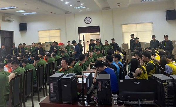 Khởi tố 187 bị can trong đường dây lừa đảo bán ‘Sở hữu kỳ nghỉ'- Ảnh 1. Khởi tố 187 bị can trong đường dây lừa đảo bán ‘Sở hữu kỳ nghỉ'- Ảnh 1.