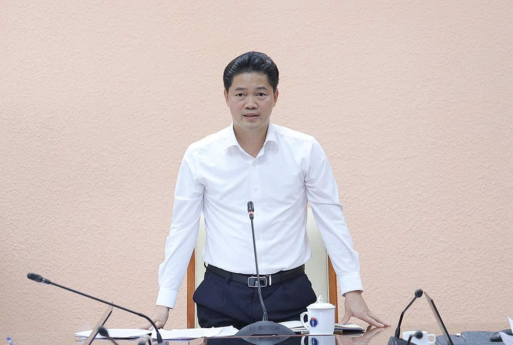 Thứ trưởng Thường trực Vũ Mạnh Hà: Chính sách về y dược cổ truyền phải vừa quản lý chặt chẽ, vừa tạo động lực phát triển- Ảnh 1. Thứ trưởng Thường trực Vũ Mạnh Hà: Chính sách về y dược cổ truyền phải vừa quản lý chặt chẽ, vừa tạo động lực phát triển- Ảnh 1.