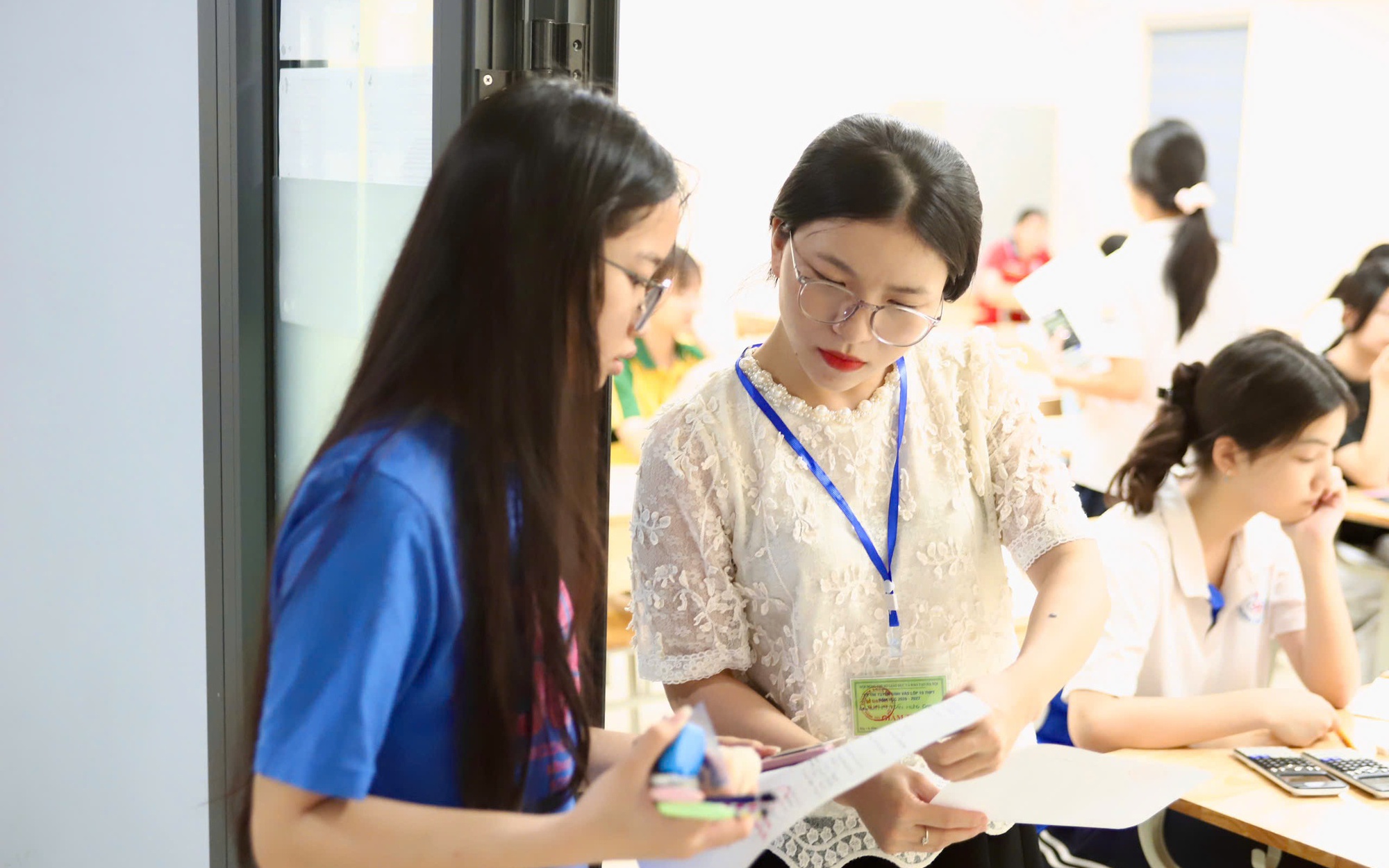 Hôm nay, Hà Nội công bố điểm thi, điểm chuẩn vào lớp 10- Ảnh 2.