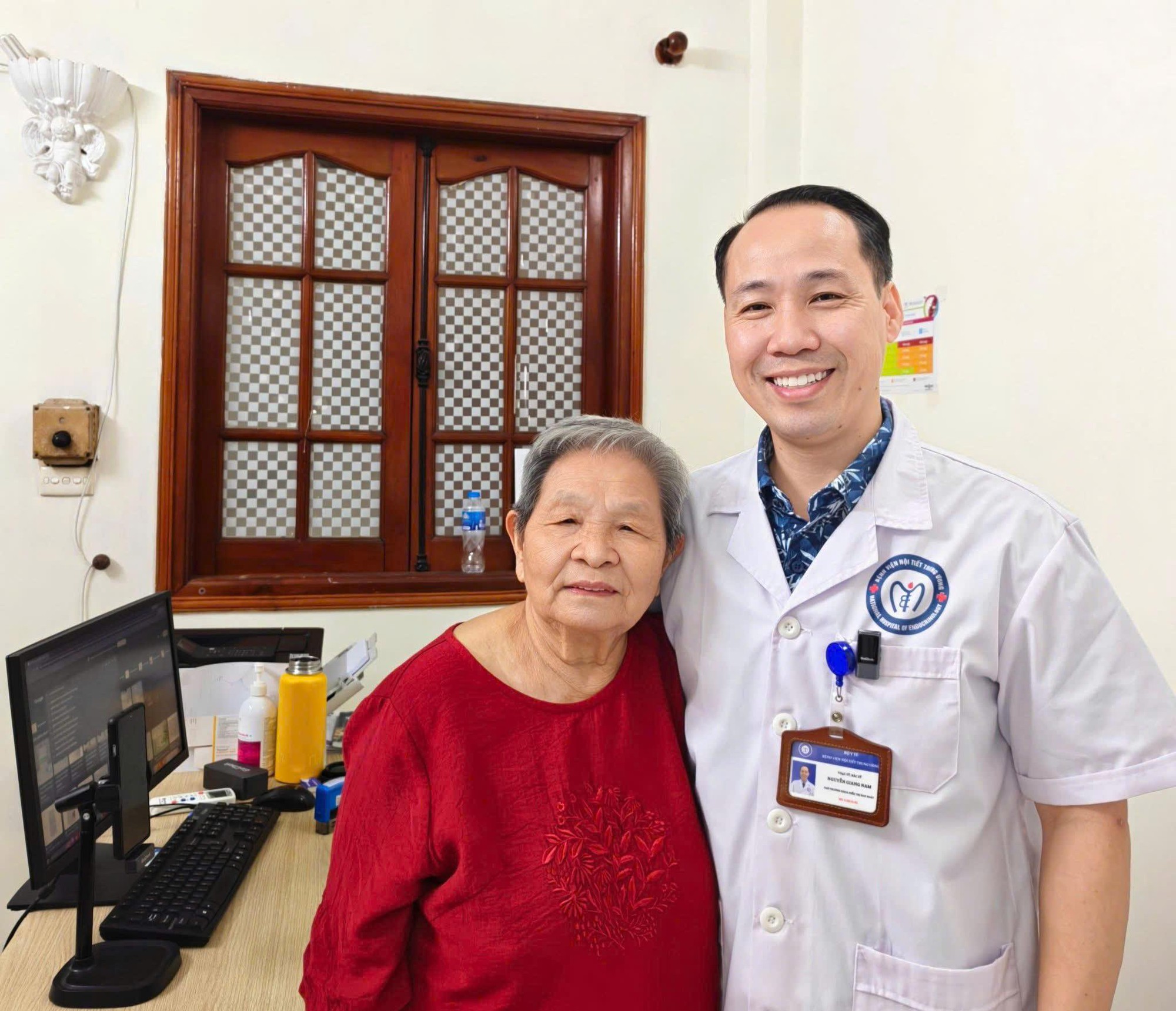 Bác sĩ nội tiết hơn 20 năm đồng cảm cùng người bệnh khó khăn- Ảnh 1. Bác sĩ nội tiết hơn 20 năm đồng cảm cùng người bệnh khó khăn- Ảnh 1.
