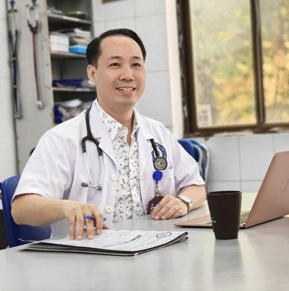Bác sĩ nội tiết hơn 20 năm đồng cảm cùng người bệnh khó khăn- Ảnh 2. Bác sĩ nội tiết hơn 20 năm đồng cảm cùng người bệnh khó khăn- Ảnh 2.