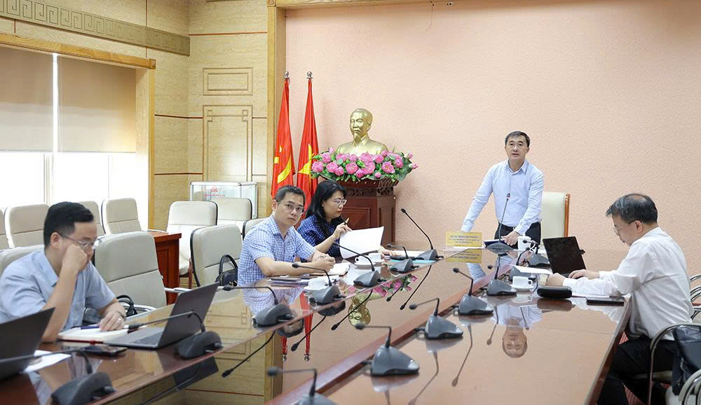 Thứ trưởng Trần Văn Thuấn: Hội đồng Y khoa Quốc gia đẩy nhanh tiến độ chuẩn bị kỳ kiểm tra đánh giá năng lực hành nghề bác sĩ- Ảnh 5. Thứ trưởng Trần Văn Thuấn: Hội đồng Y khoa Quốc gia đẩy nhanh tiến độ chuẩn bị kỳ kiểm tra đánh giá năng lực hành nghề bác sĩ- Ảnh 5.