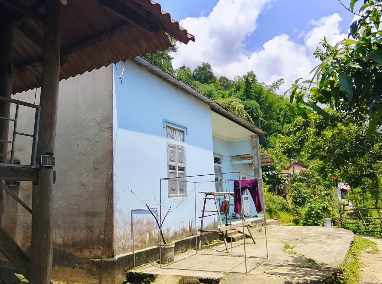 Xót xa trước thân hình ‘không trọn vẹn’ của người đàn ông dân tộc Thái, giờ lại bế tắc vì không tiền chạy chữa bệnh- Ảnh 2.