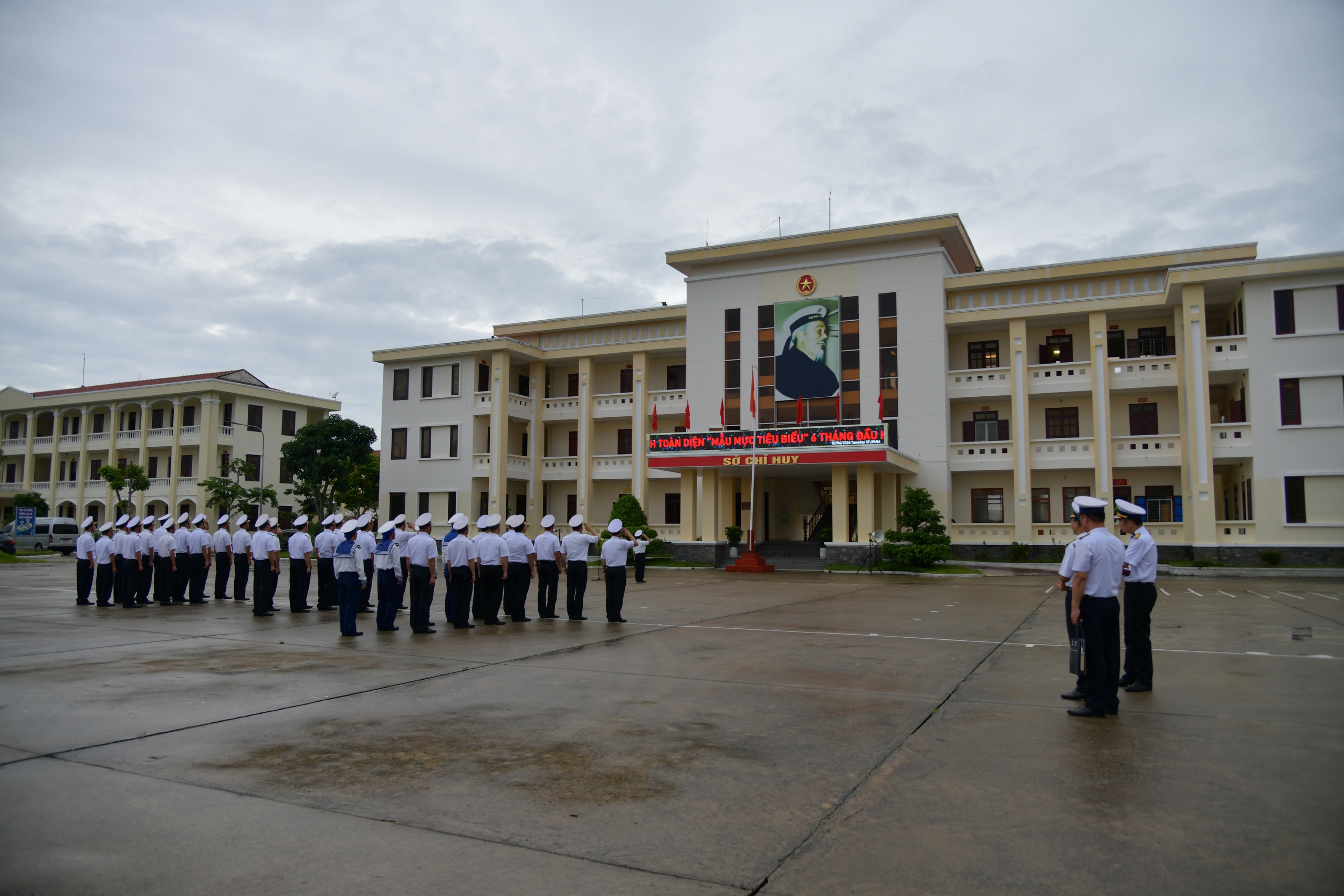 Bộ Tư lệnh Vùng 4 kiểm tra đơn vị vững mạnh toàn diện tại Lữ đoàn 955- Ảnh 4. Bộ Tư lệnh Vùng 4 kiểm tra đơn vị vững mạnh toàn diện tại Lữ đoàn 955- Ảnh 4.