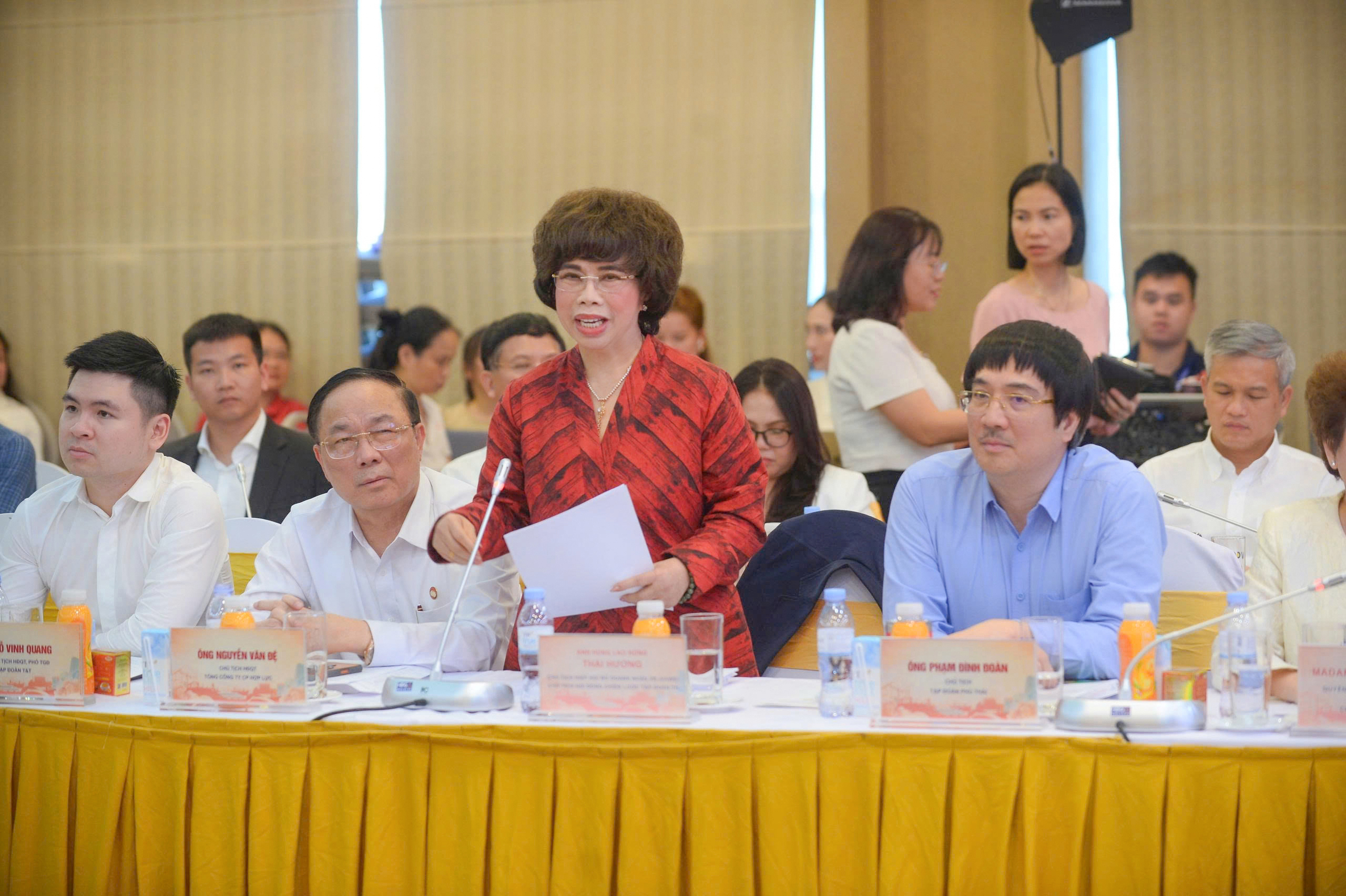 Gallery - Anh hùng Lao động Thái Hương và những trăn trở về đề xuất xây dựng Luật Dinh dưỡng học đường - image 6