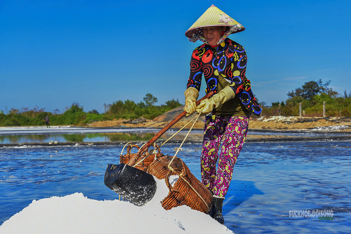 Nét đẹp trên cánh đồng muối Cần Giờ- Ảnh 5.