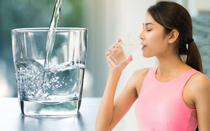 Uống đủ nước mỗi ngày, cột sống được hưởng lợi thế nào?- Ảnh 3.