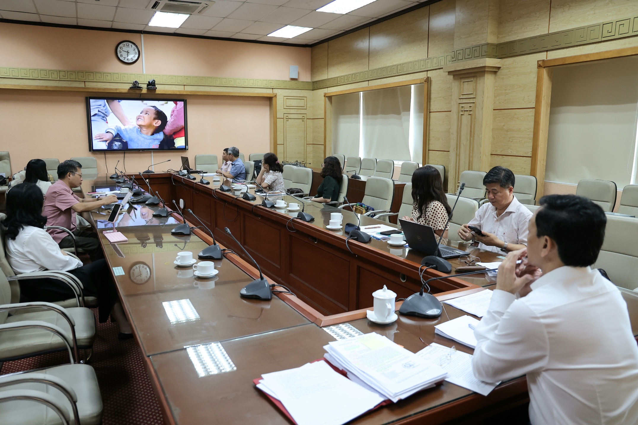 Hoàn thiện hành lang pháp lý về quyền trẻ em trong bối cảnh mới- Ảnh 3. Hoàn thiện hành lang pháp lý về quyền trẻ em trong bối cảnh mới- Ảnh 3.
