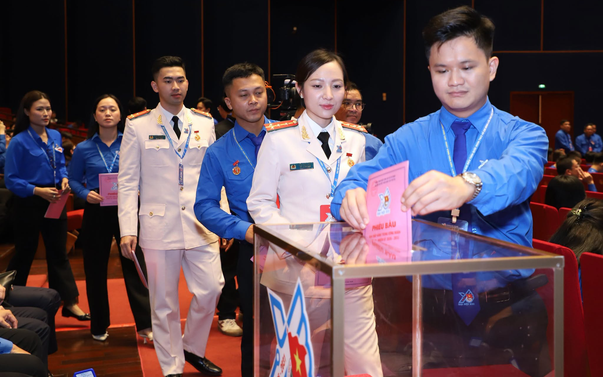 Đại hội Đoàn toàn quốc lần thứ XIII bước vào Phiên trọng thể- Ảnh 6.