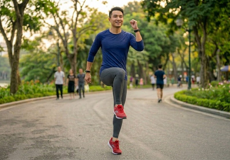 4 cách đi bộ giúp kích hoạt cơ bắp tốt hơn sau tuổi 50 - Ảnh 4.