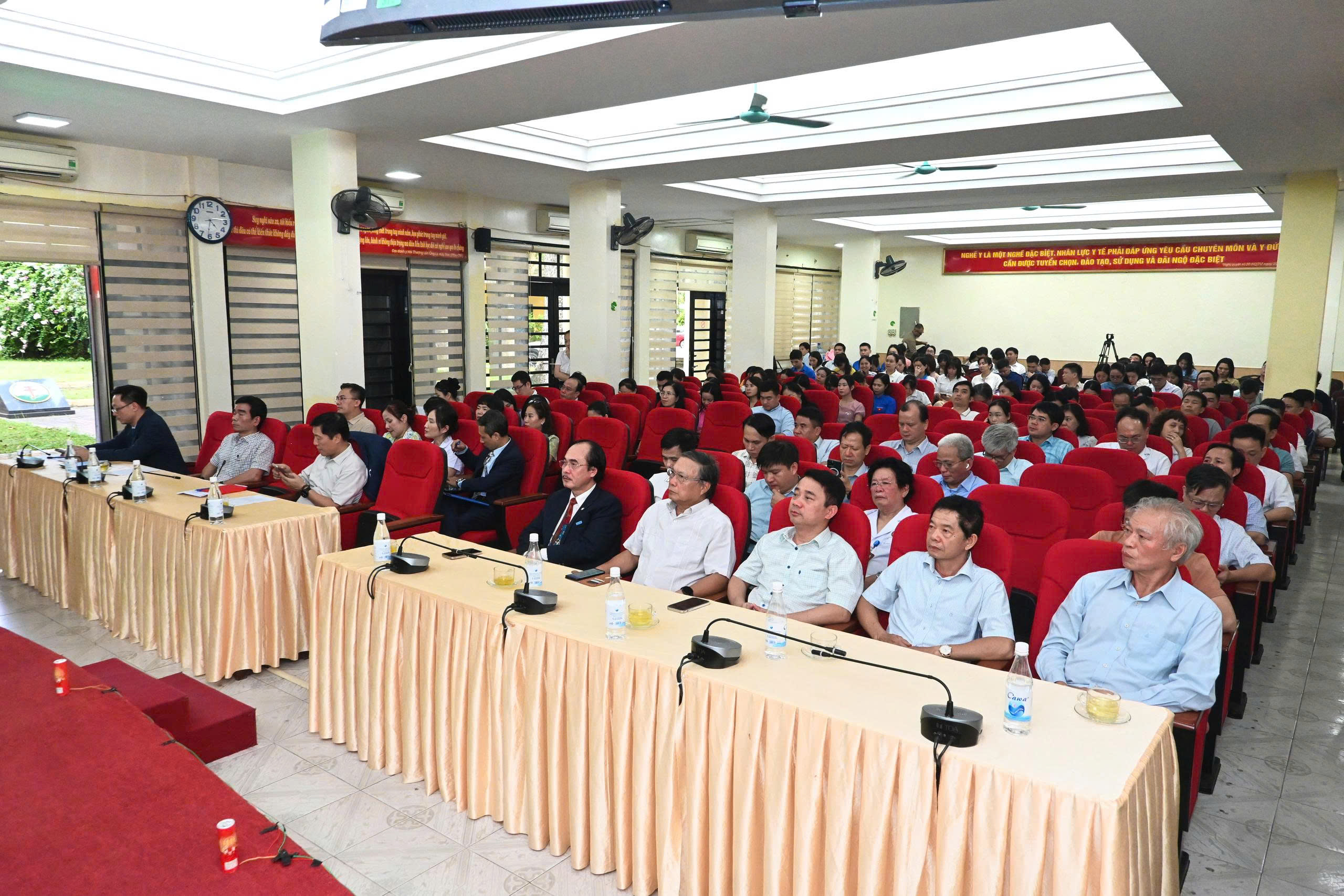 Gallery - Bệnh viện Phổi Trung ương kỷ niệm 69 năm thành lập: Bứt phá để phát triển chuyên ngành bệnh phổi và lao - image 8
