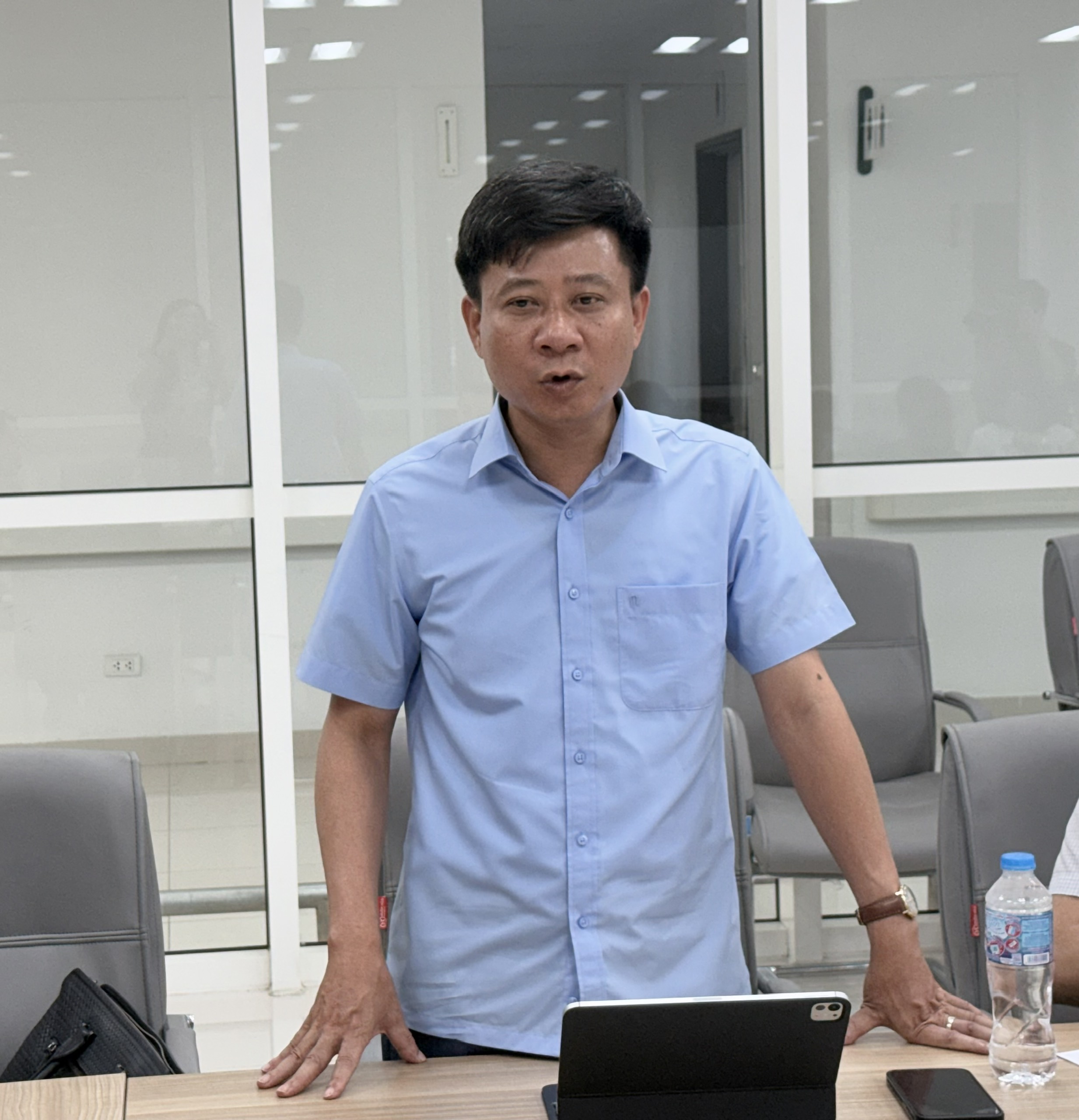 Lãnh đạo Bộ Y tế kiểm tra tiến độ nước rút đưa BV Bạch Mai cơ sở Ninh Bình vào hoạt động- Ảnh 4. Lãnh đạo Bộ Y tế kiểm tra tiến độ nước rút đưa BV Bạch Mai cơ sở Ninh Bình vào hoạt động- Ảnh 4.