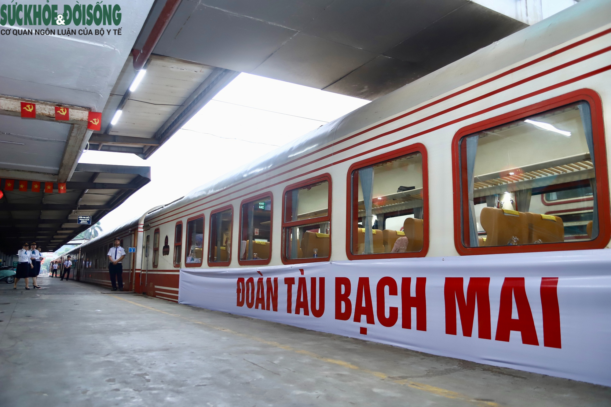 Khai trương đoàn tàu Hà Nội - Phủ Lý đưa đón y, bác sĩ Bệnh viện Bạch Mai- Ảnh 8.