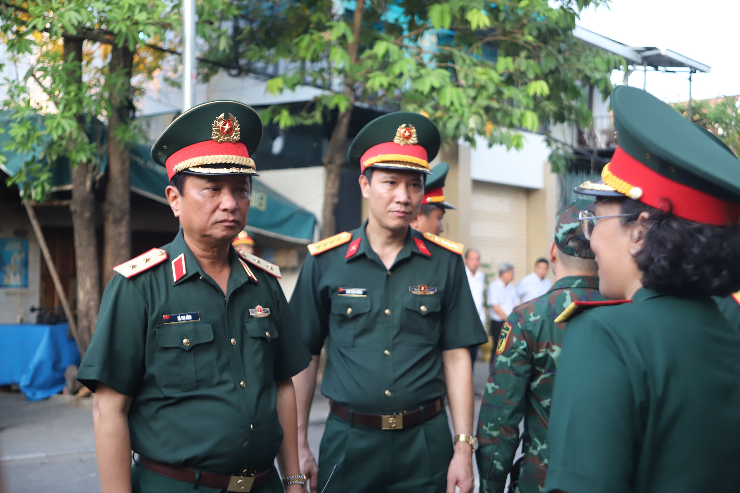 Cận cảnh khảo sát các điểm nghi có mộ tập thể liệt sĩ ở Huế bằng rađa xuyên đất- Ảnh 2.