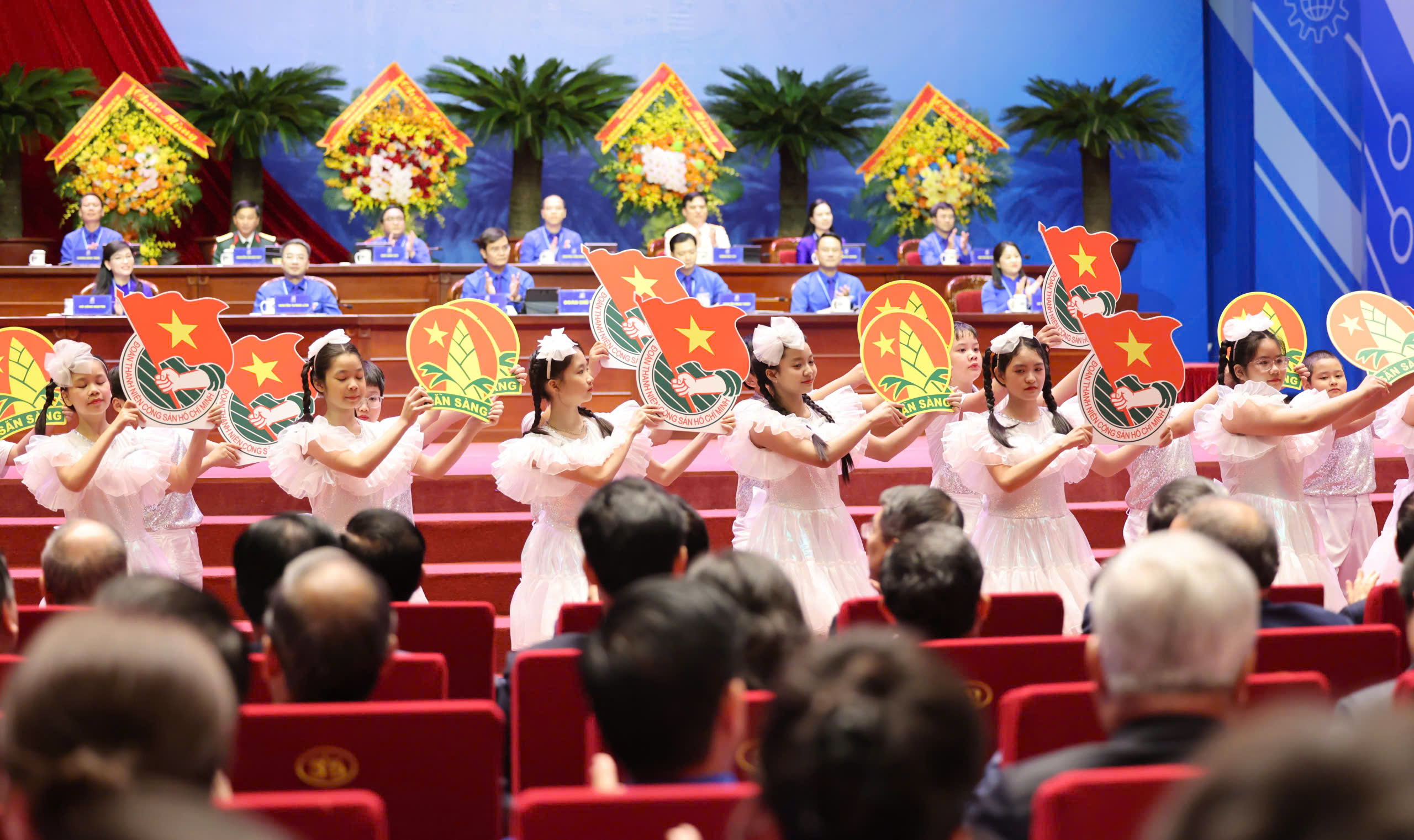 Gallery - Tổng Bí thư, Chủ tịch nước Tô Lâm: "Tương lai rạng rỡ của đất nước được góp sức từ từng bạn trẻ hôm nay" - image 3