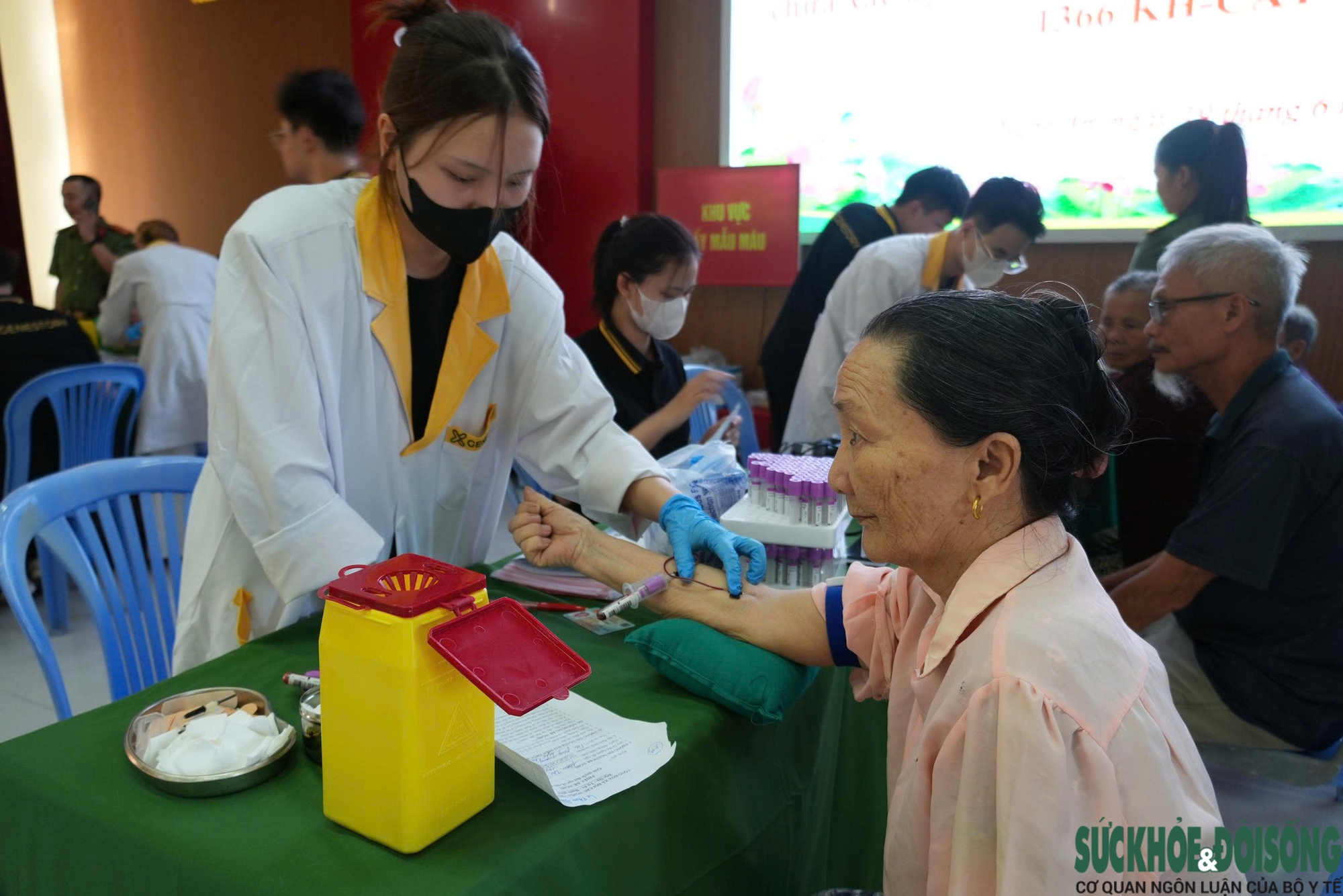 hiến dịch 500 ngày đêm: Hơn 22.000 mẫu ADN nối hành trình tìm tên liệt sĩ - Ảnh 6.