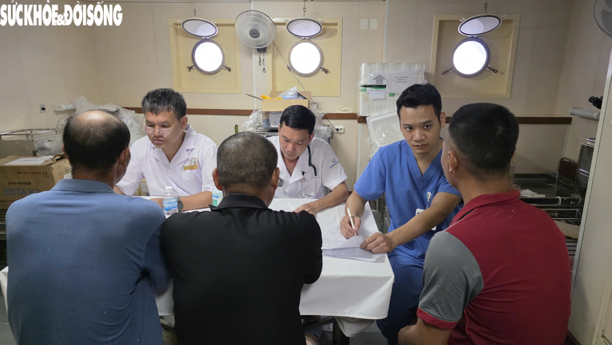 Ký sự Trường Sa: Khám sức khoẻ giữa biển khơi khác biệt thế nào?- Ảnh 20.