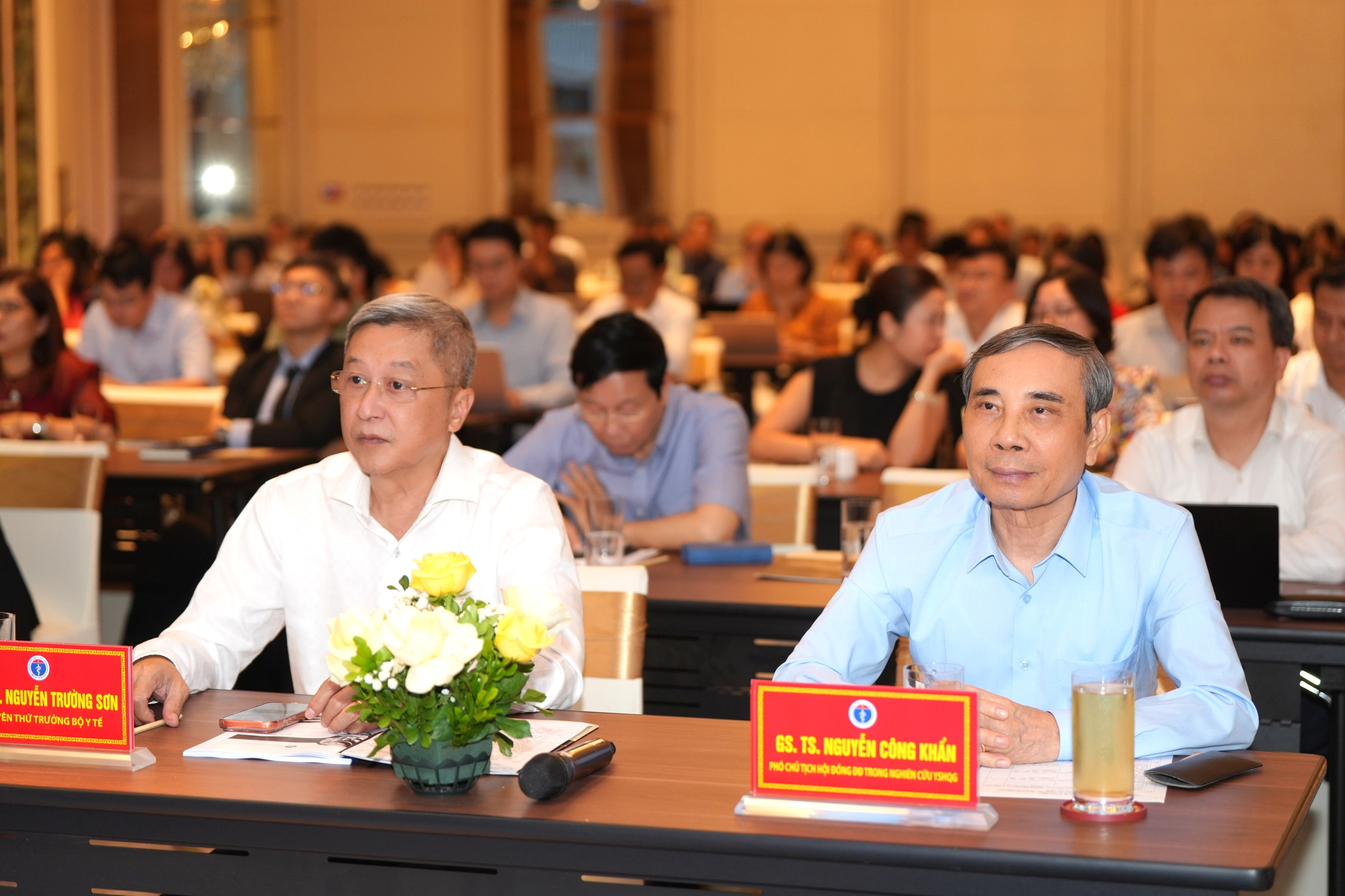 Gallery - Thứ trưởng Nguyễn Tri Thức: Mạnh dạn thí điểm, đưa nhanh thành tựu khoa học công nghệ vào khám chữa bệnh - image 10