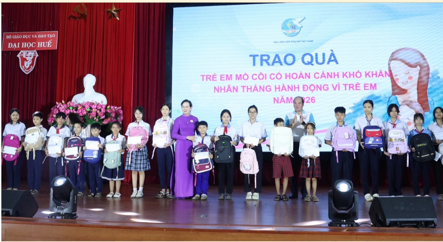 "Chạm yêu thương – Xây hạnh phúc" lan tỏa giá trị gia đình Việt- Ảnh 3.