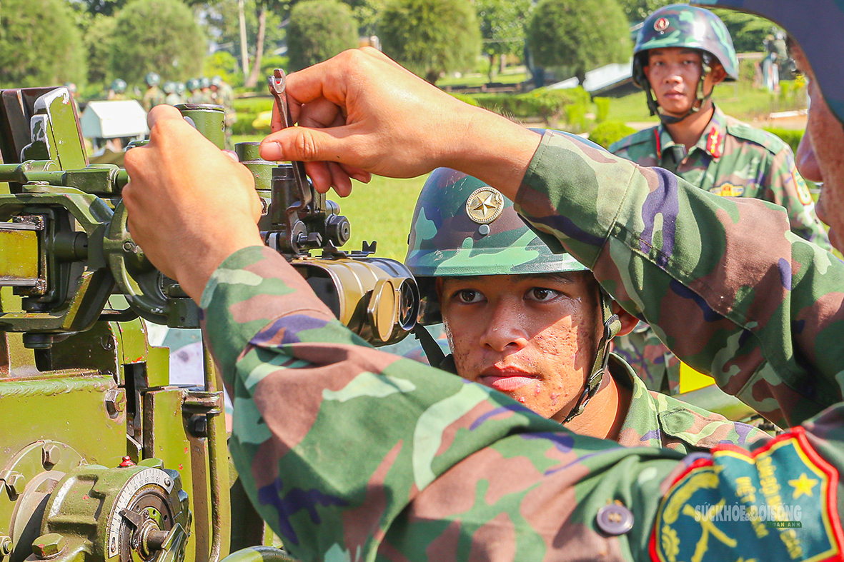 'Lá chắn thép' canh giữ bầu trời Thành phố Hồ Chí Minh- Ảnh 8.