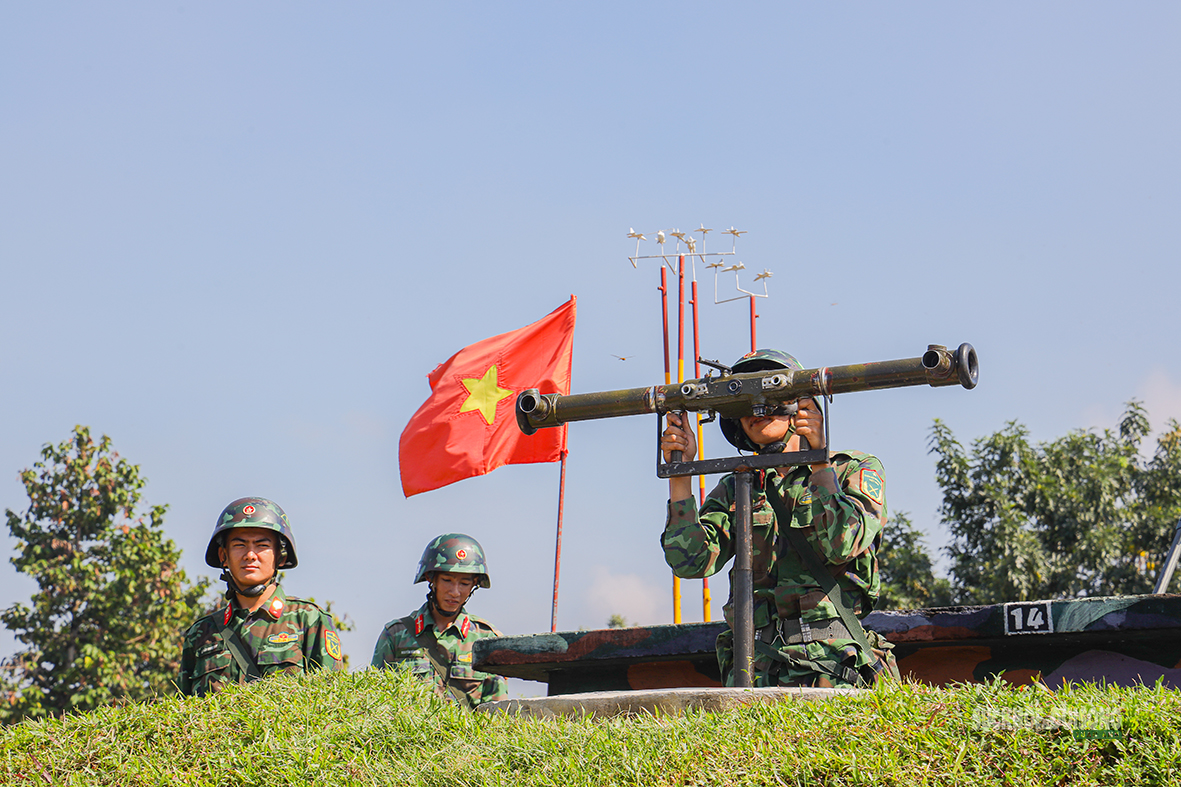'Lá chắn thép' canh giữ bầu trời Thành phố Hồ Chí Minh- Ảnh 5.