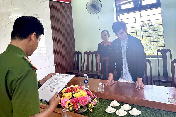 Yêu qua mạng với 'Linh Đan', người đàn ông mất hơn 1,5 tỷ đồng- Ảnh 2.