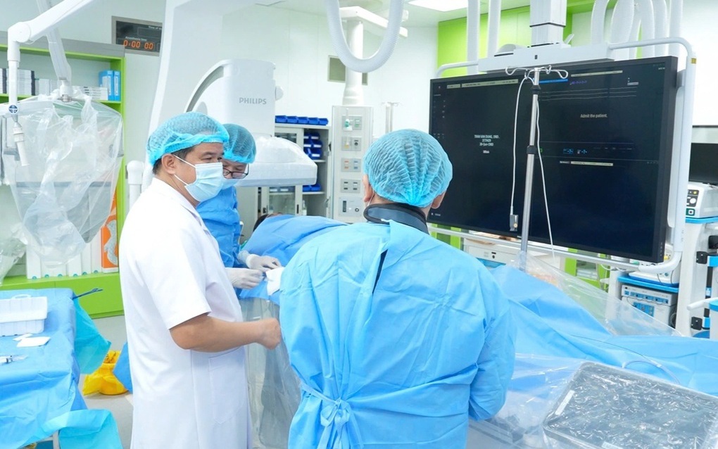 Bệnh viện Bạch Mai Ninh Bình cứu 2 bệnh nhân sốc phản vệ nguy kịch, một ca sau ăn hải sản- Ảnh 3.